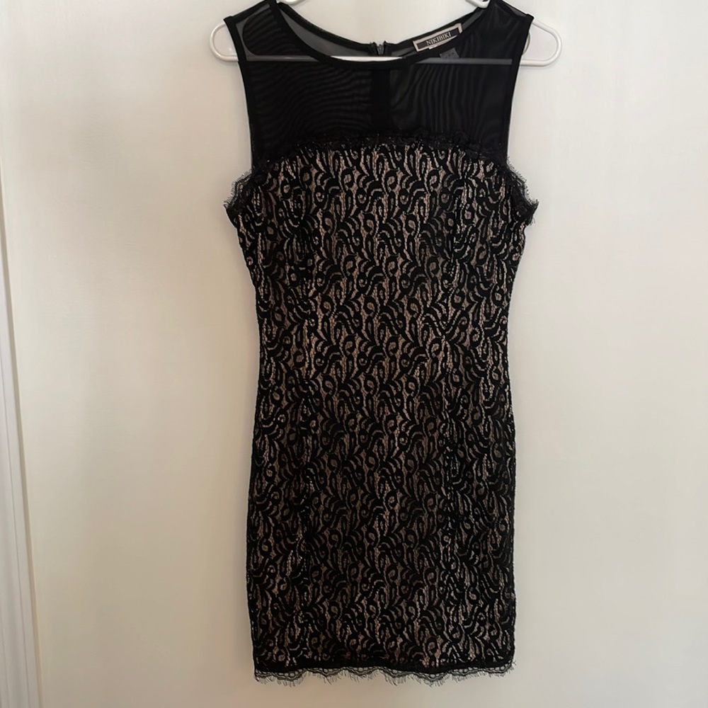 Nikibini Size M Sleek Mini Lace Dress